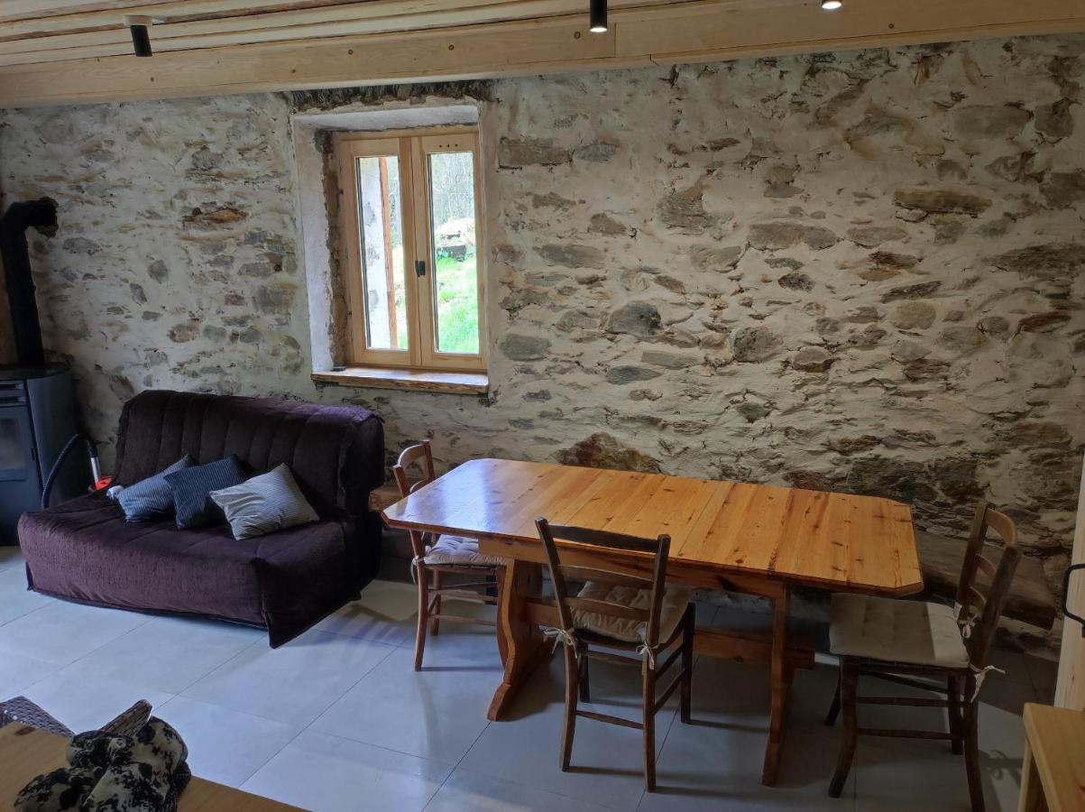 Chez Florent Et Celine Queige 외부 사진